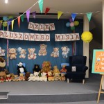 "Literackie podróże, te małe i te duże" - Dzień Pluszowego Misia kl IB